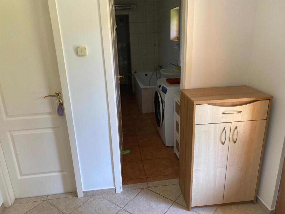 Vityesz Vendeghaz ** Apartment Chl'aba Exterior foto