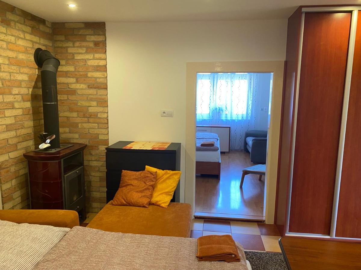 Vityesz Vendeghaz ** Apartment Chl'aba Exterior foto